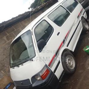 Toyota HiAce 1999 White