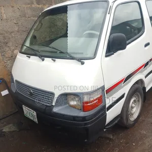 Toyota HiAce 1999 White
