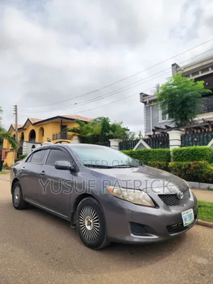 Toyota Corolla 2010 Gray