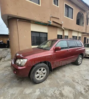 Toyota Highlander 2004 Red