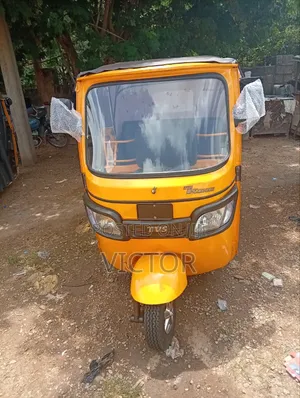 TVS King Deluxe Plus iTouch Start 2023 Yellow