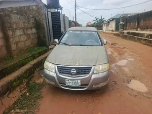 Nissan Sunny 2008 Gold