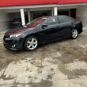 Toyota Camry SE 4dr Sedan (2.5L 4cyl 6A) 2012 Blue