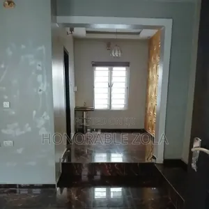 4bdrm Bungalow in Shalom Estate, Oshimili South for rent