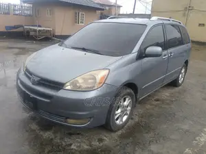Toyota Sienna 2006 Gray