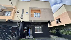 4bdrm Duplex in Paradise Estate, Life Camp for rent