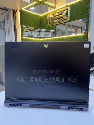 Laptop Acer Predator Helios 18 PH18-71 32GB Intel Core i7 SSD 2T