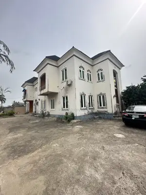 3bdrm Duplex in Oluyole for sale