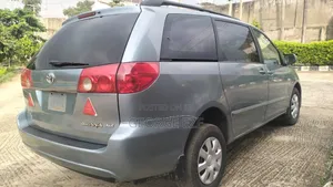 Toyota Sienna 2006 Gray