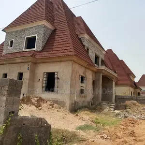 4bdrm Penthouse in Lugbe District. for sale