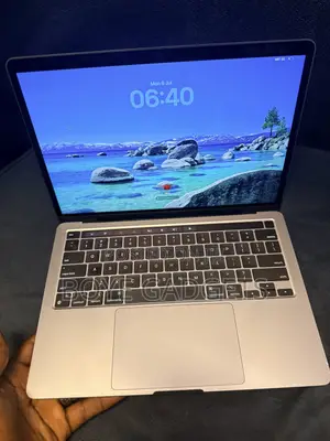Laptop Apple MacBook Pro 2020 8GB Apple M1 SSD 256GB