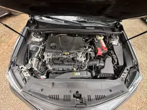 Toyota Camry SE FWD (2.5L 4cyl 8AM) 2018 Gray
