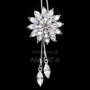 Toned Silver Layered Flower Pendant Necklace