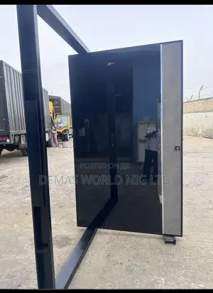 Black Pivot 4 by 7ft Complete Accessories