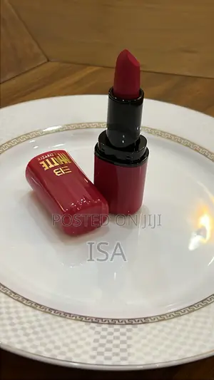 Luxe Lipglosses/Lipstick