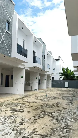 4bdrm Townhouse/Terrace in Lekki Scheme 2, VGC / Ajah for sale