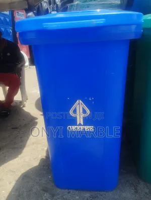 Rolling Trash Can 240 Liters