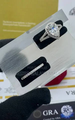 Quality Luxury 5ct New VVS Moissanite Diamond Ring Design in Stock