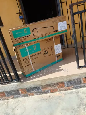 White Indoor/Outdoor Hisense 1.5hp Split Inverter Ac