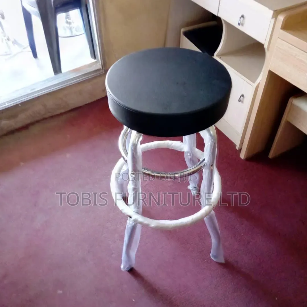 Morden Barstool