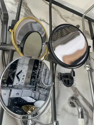 Magnifying Mirror