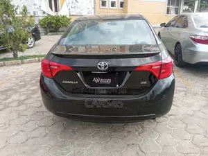 Toyota Corolla 2016 Black