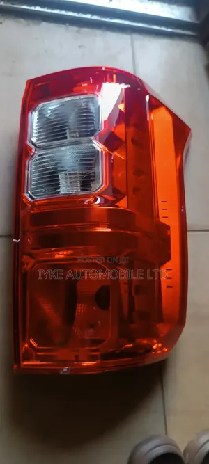 Rear Lights L200 2025 Bulb Type