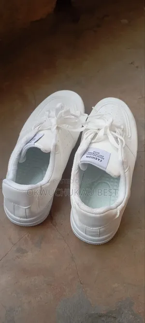 Sneaker Shoe