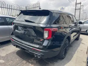 Ford Explorer 2021 Black