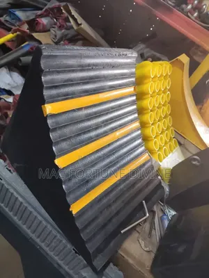 Heavy-duty Rubber Wheel Chock