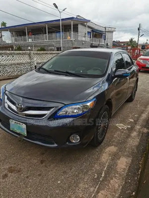 Toyota Corolla 2010 Teal