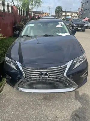 Lexus ES 2018 Blue