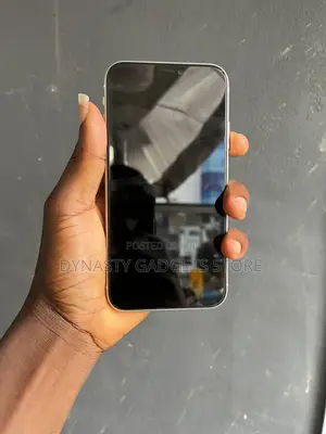 Apple iPhone 11 128 GB White