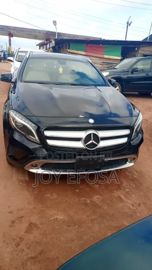 Mercedes-Benz GLA 250 2015 Black