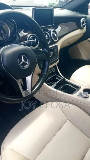 Mercedes-Benz GLA 250 2015 Black