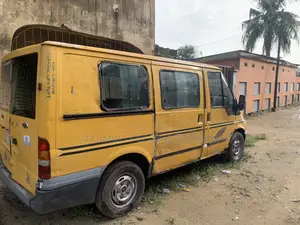 Ford Transit 2005 Yellow