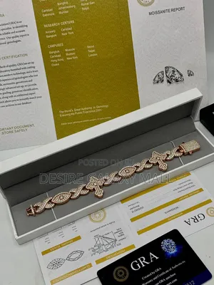 VVS Moissanite Diamond Cross Star Bracelet in Store 