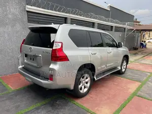Lexus GX 2014 Silver