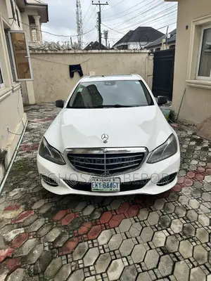 Mercedes-Benz E350 Base 4Matic Sedan AWD (3.5L 6cyl 7A) 2014 White