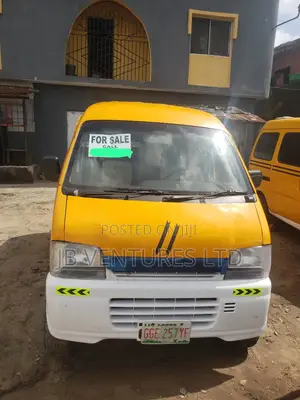 Suzuki Every 2000 Yellow