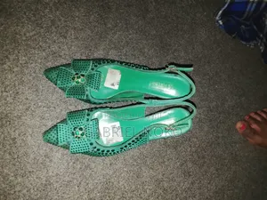 Green Heel Shoes (Pumps)