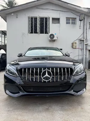 Mercedes-Benz C300 2015 Black