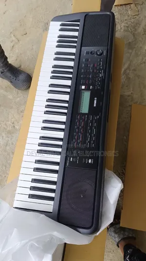 Yamaha Keyboard PSR E283