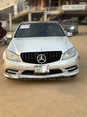 Mercedes-Benz C300 Sport 4Matic Sedan AWD (3.0L 6cyl 7A) 2011 Silver