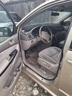 Toyota Sienna Belgium Grade
