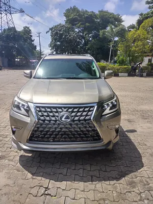 Lexus GX 2013 Gold