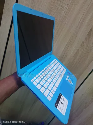 Laptop HP Stream 14 4GB Intel Celeron SSD 32GB