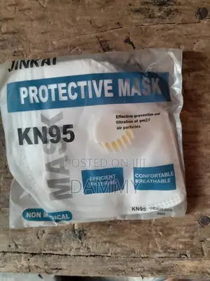 Generic Kn95 Respirator Mask Featuring A White 3d-shape
