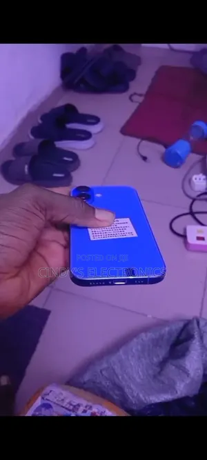 Apple iPhone 16 128 GB Blue