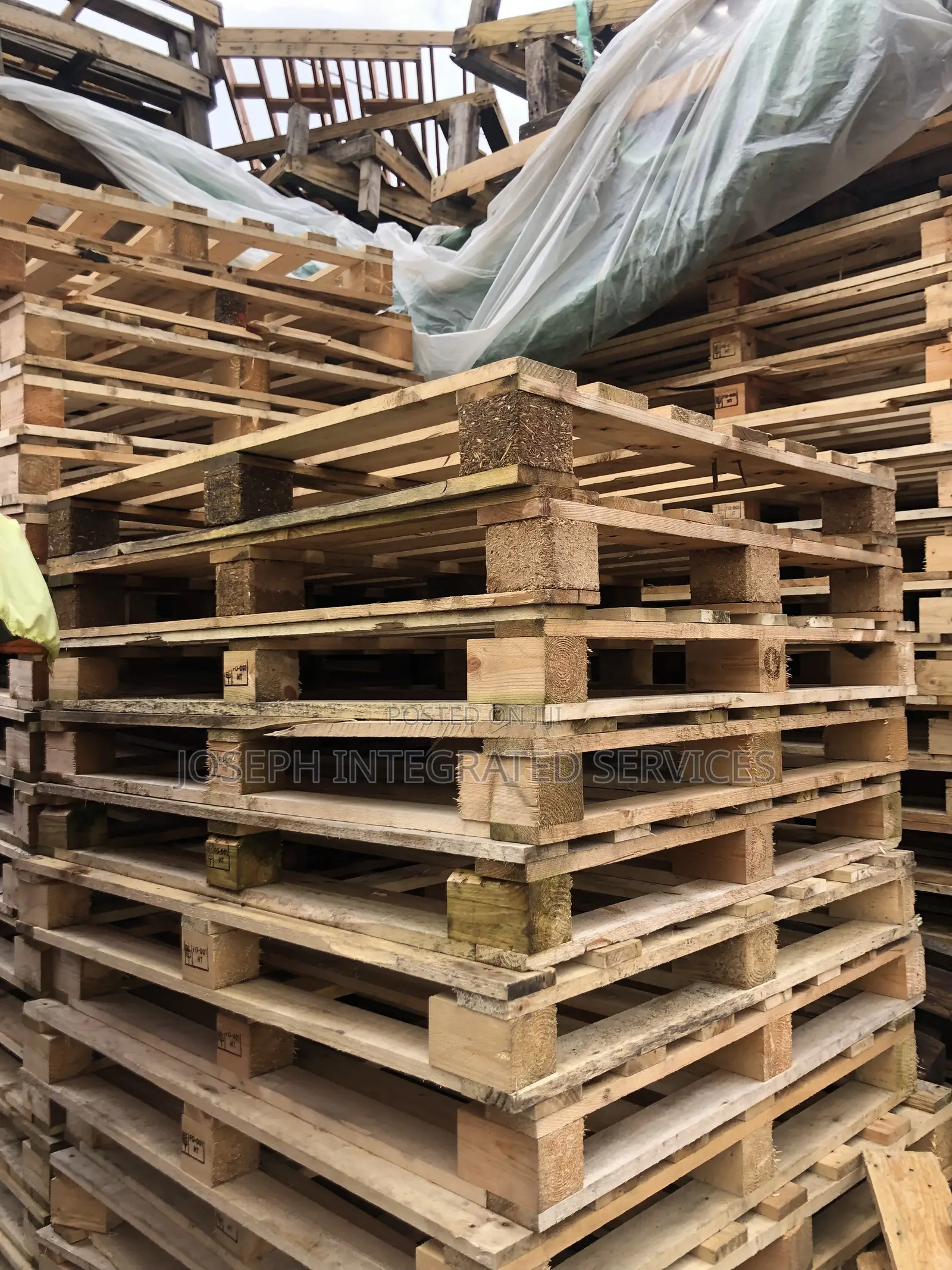 Rectangular Wooden Pallet
